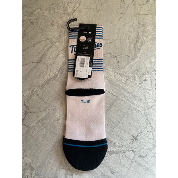 NWT Minnesota Twins Knit Crew Length Socks Size Small - Picture 4 of 5